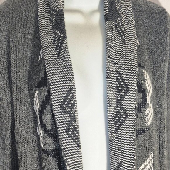 RUE21 Southwestern design Cardigan long sweater 100% Acrylic in size Small - Picture 11 of 16